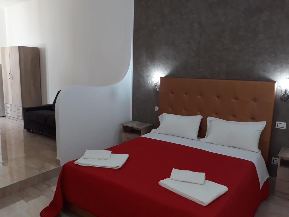 Il Vittoriano Aparthotel Porto Cesareo Exterior photo